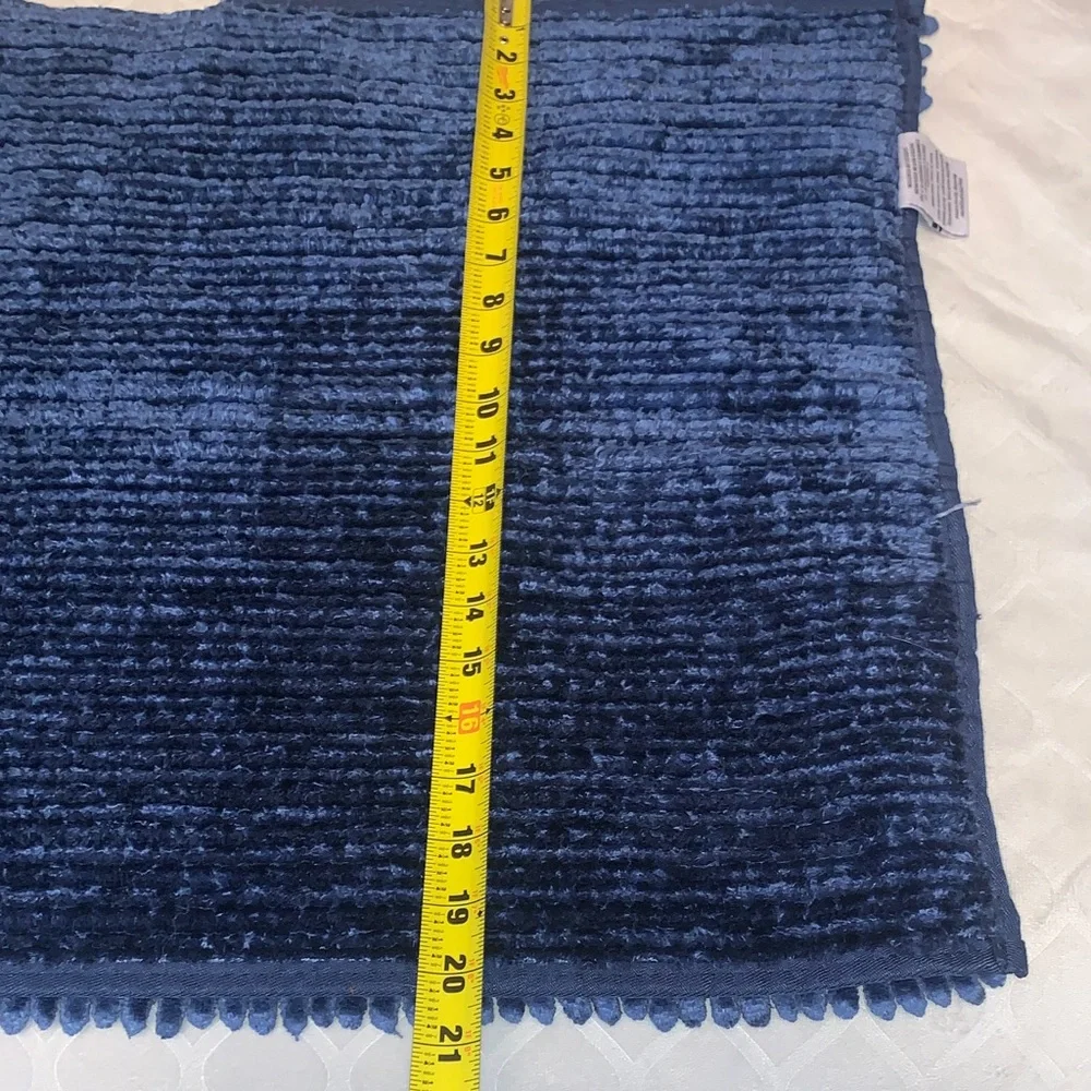 NWOT Plush Thick Laura Ashley Cobalt Blue Chenille Bath Rug 32x20 inches